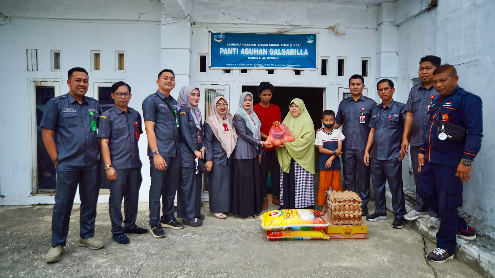 Perusahaan Umum Daerah Tuah Sekata Berbagi di Hari Jadi ke-23
